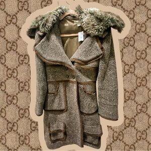 Gray Herringbone Trench Coat with Faux Fur Collar